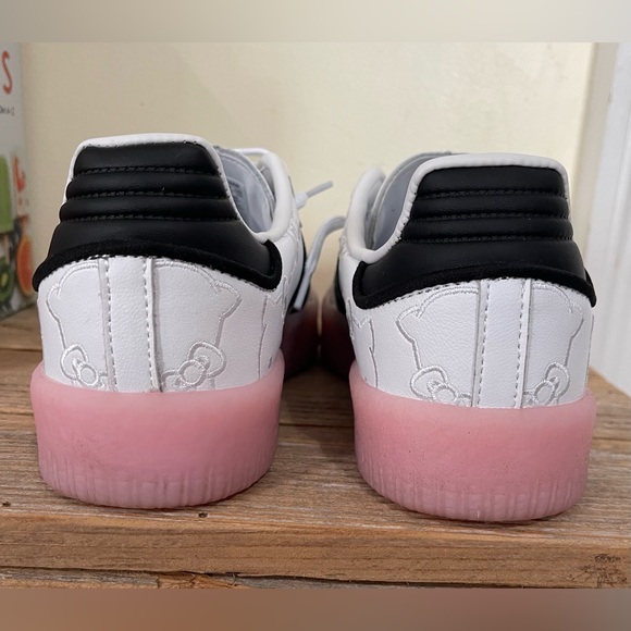 Adidas Original Sambae Hello Kitty - Women’s - Size: 6 - White and Pink Sneakers - Picture 4 of 10